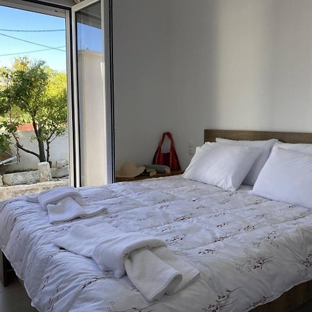 Orphanos Apartment Kamilari Eksteriør billede